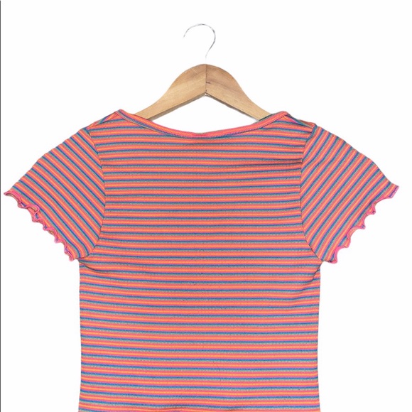 Dynamic Striped Pink and Orange Crop Top - Picture 2 of 4
